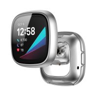 Ochranný kryt pre Fitbit Versa 3 a Sense - Strieborný