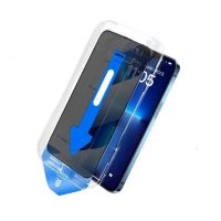 Zatmavovacie ochranné sklo pre iPhone 13 a 14 s inštalačným rámčekom - Čierne